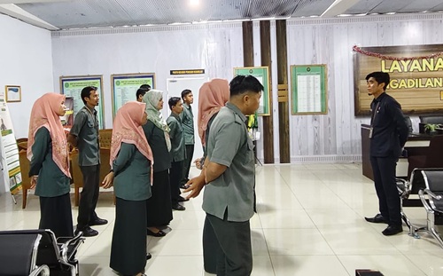 briefingpanmud18.jpg
